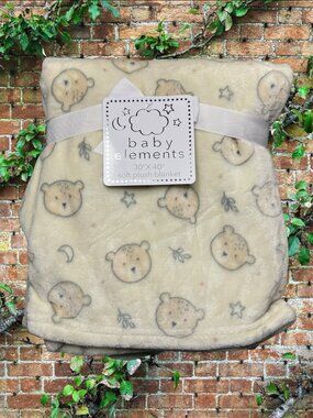 NWT Bears Faces Moons Stars Leaves Animal Print Plush Baby Blanket Toddler Bear